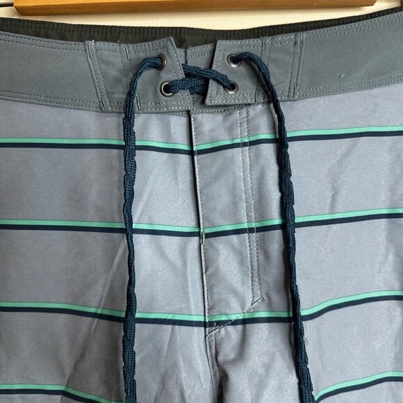 Patagonia Board Shorts Mens 30 Hydropeak Outdoor Striped Beach Stretch Swim Surf - Picture 6 of 14